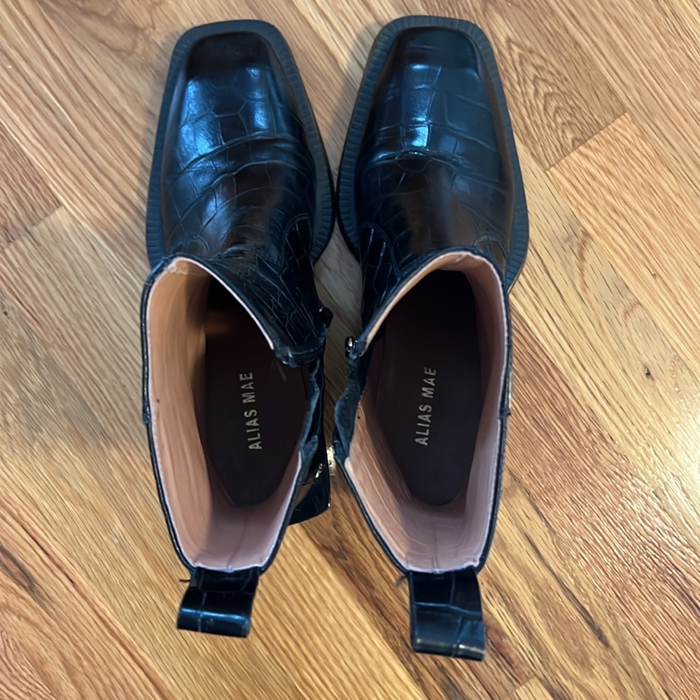 Alias Mae Boot - image 8